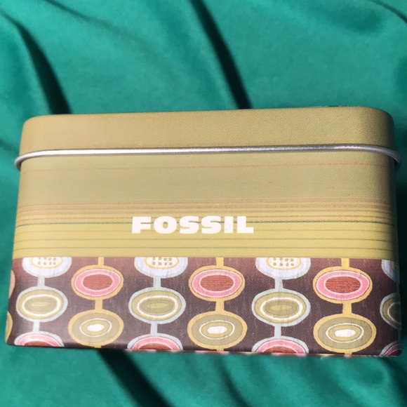 Fossil Tin - Picture 2 of 5